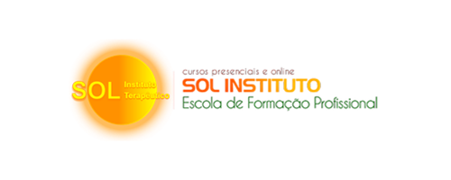 Logo com um sol amarelo-alaranjado à esquerda e o nome “SOL INSTITUTO” ao lado. Abaixo, a frase “Escola de Formação Profissional” em verde e, acima, “Cursos presenciais e online”. Transmite acolhimento e desenvolvimento.